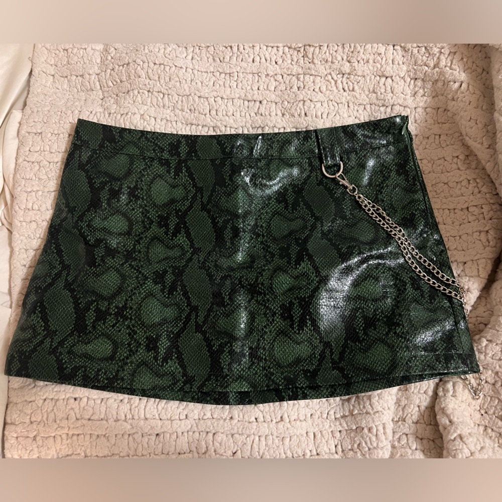 Isalis Green Snake-Print Mini Skirt with Chain Detail